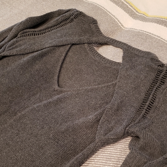 One Grey Day - Cutout Sweater - Picture 3 of 8